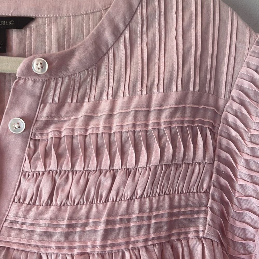 Banana republic pintuck swing blouse - Picture 12 of 12